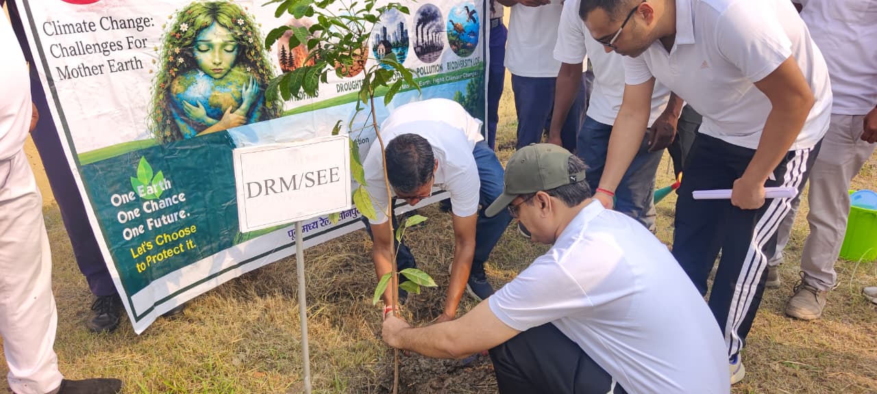 सोनपुर रेल मंडल ने चलाया द्वारा व्यापक पर्यावरण संरक्षण एवं जन-जागरूकता अभियान